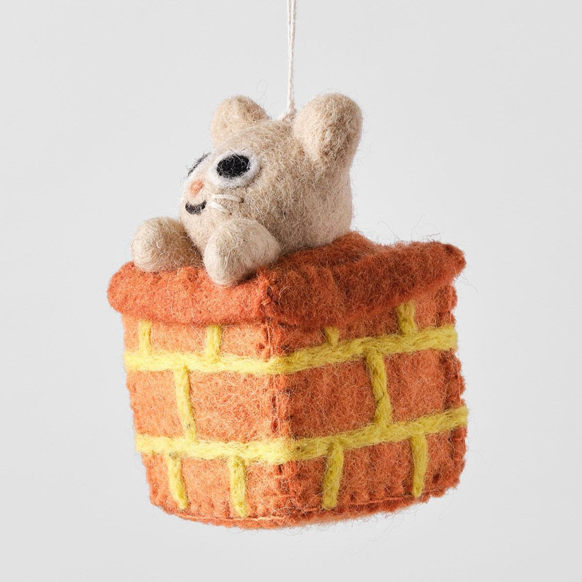 Simba Cat in Chimney - Wrap Felt Decoration